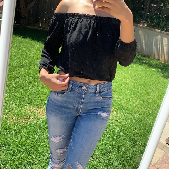 🌟 SOLD 🌟 BRANDY MELVILLE - Off The Shoulder Top - Picture 7 of 7